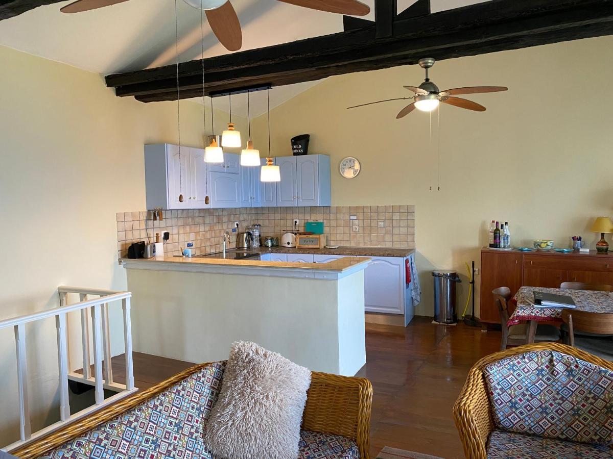Theea Cottage - Wonderful Sea Views Chlomos Exterior foto